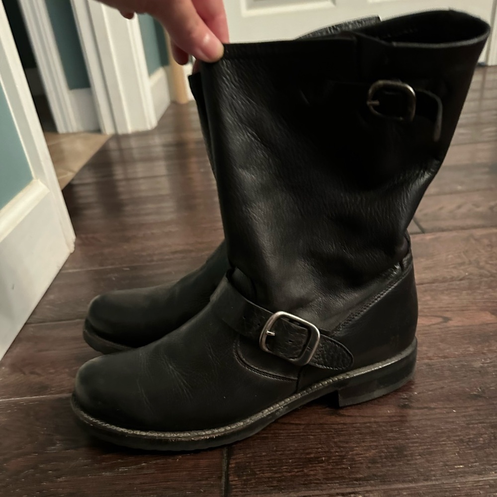 Frye Veronica short boots